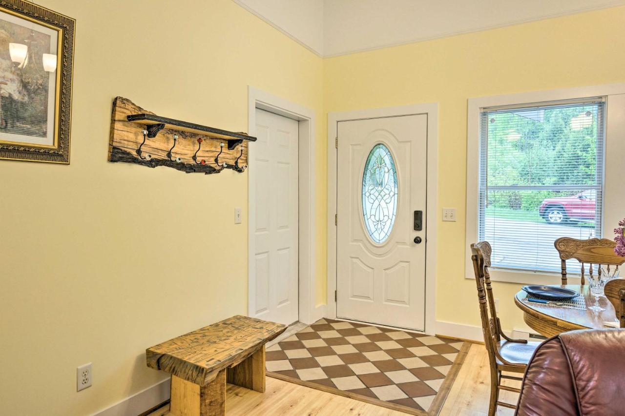 Charming Retreat Near Downtown Frankfort And Beaches Экстерьер фото