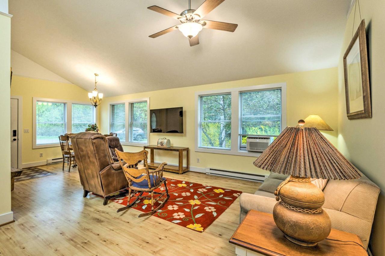 Charming Retreat Near Downtown Frankfort And Beaches Экстерьер фото